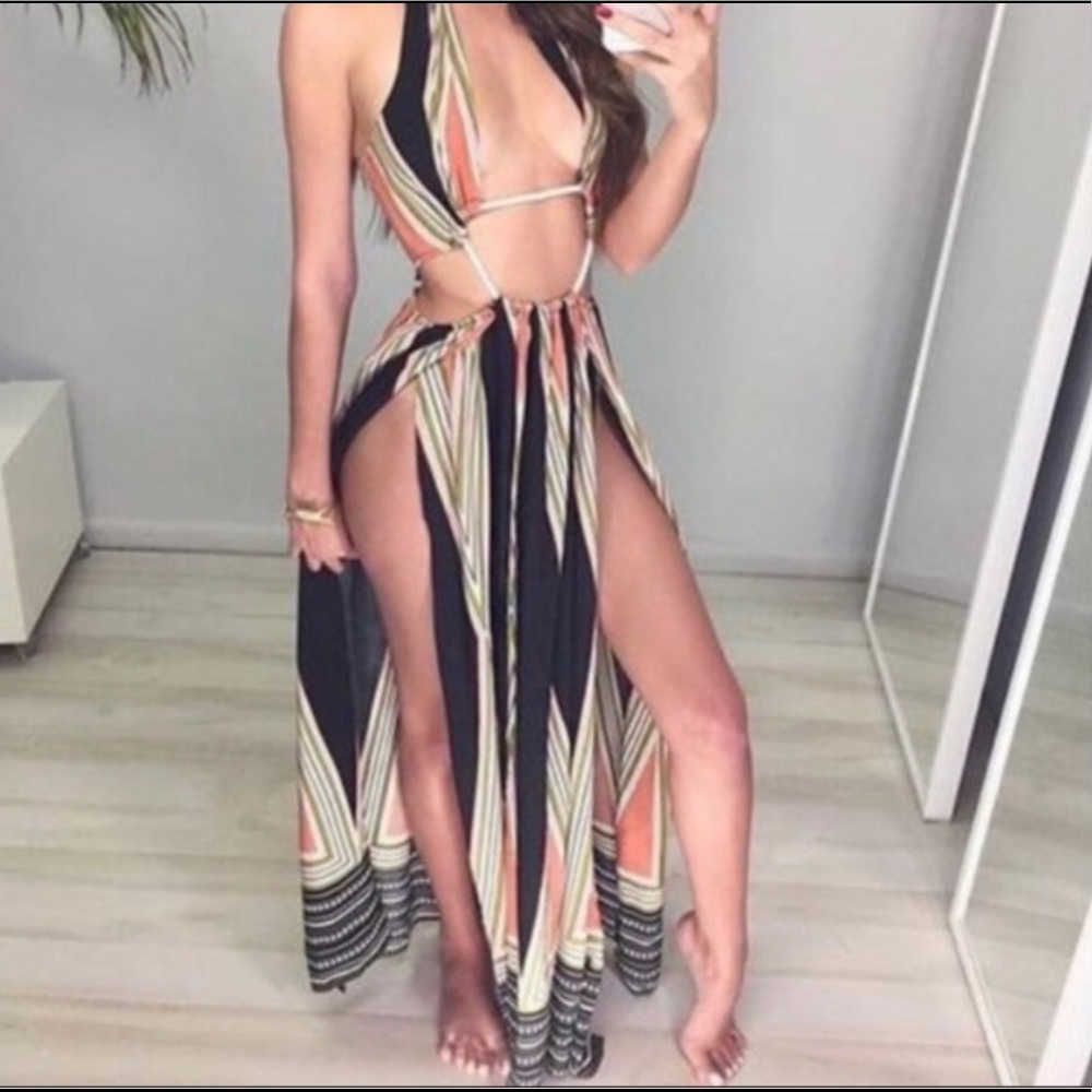 Maxi cut out dress ! Sexy